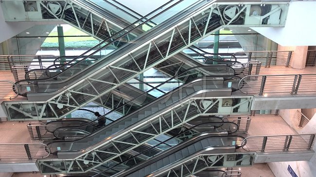 Escalator 1